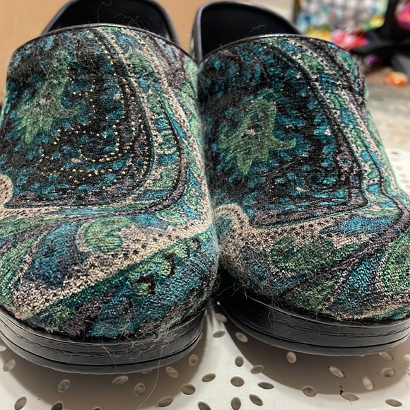 Dansko Shoes - Picture 4 of 5